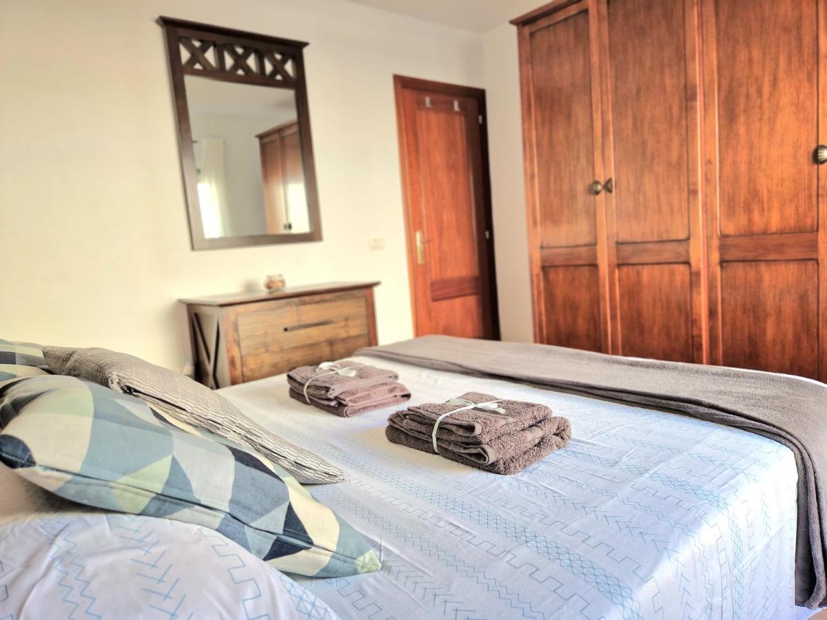 Spacious Chalet Next To The Sea - Airport Villa ซานอิซิโตร ภายนอก รูปภาพ