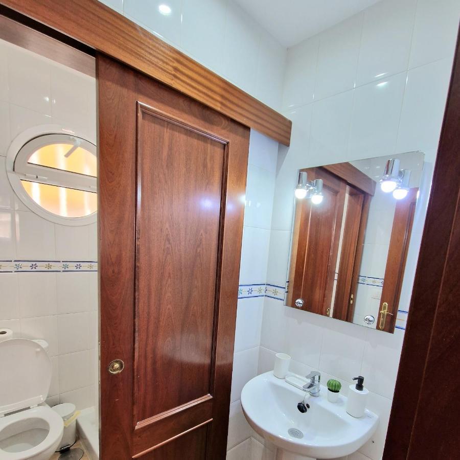 Spacious Chalet Next To The Sea - Airport Villa ซานอิซิโตร ภายนอก รูปภาพ
