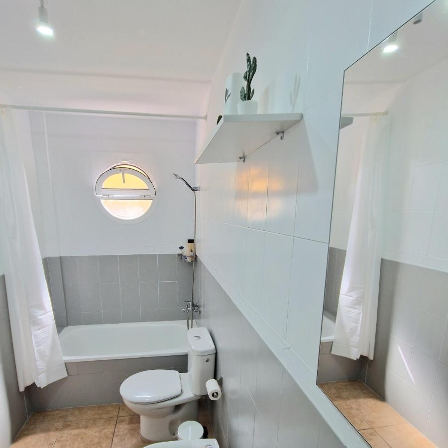 Spacious Chalet Next To The Sea - Airport Villa ซานอิซิโตร ภายนอก รูปภาพ